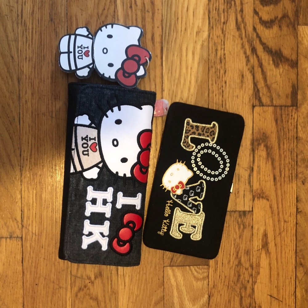 Hello Kitty Clutch/Wallet Set 😍